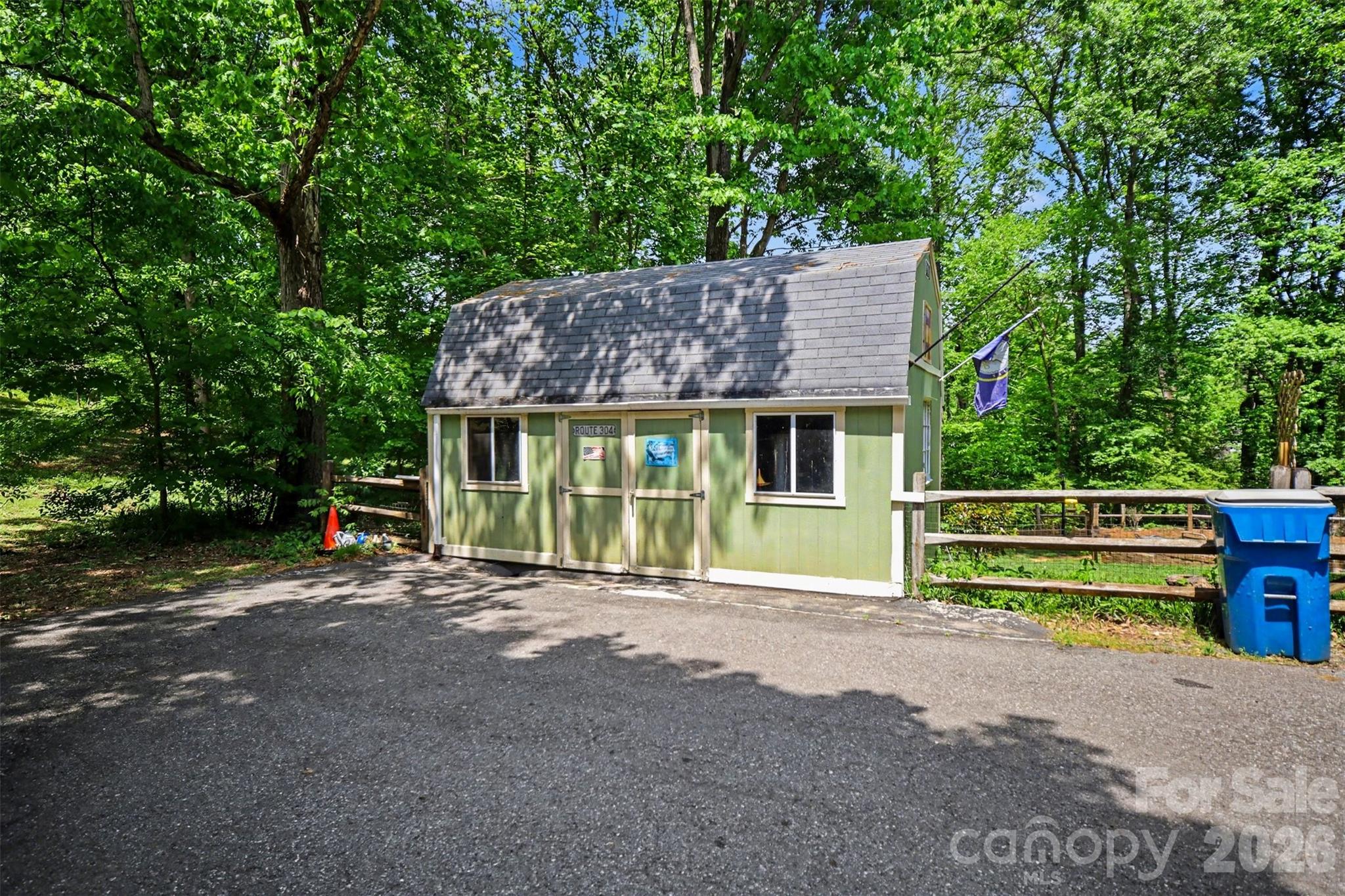 814 S Main Street — Mount Holly