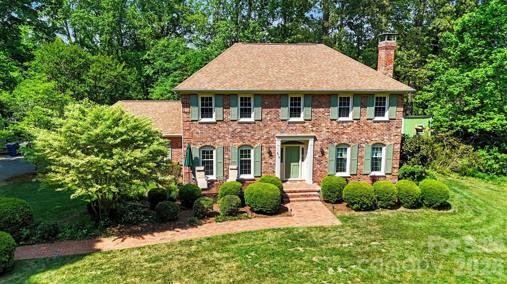814 S Main Street — Mount Holly