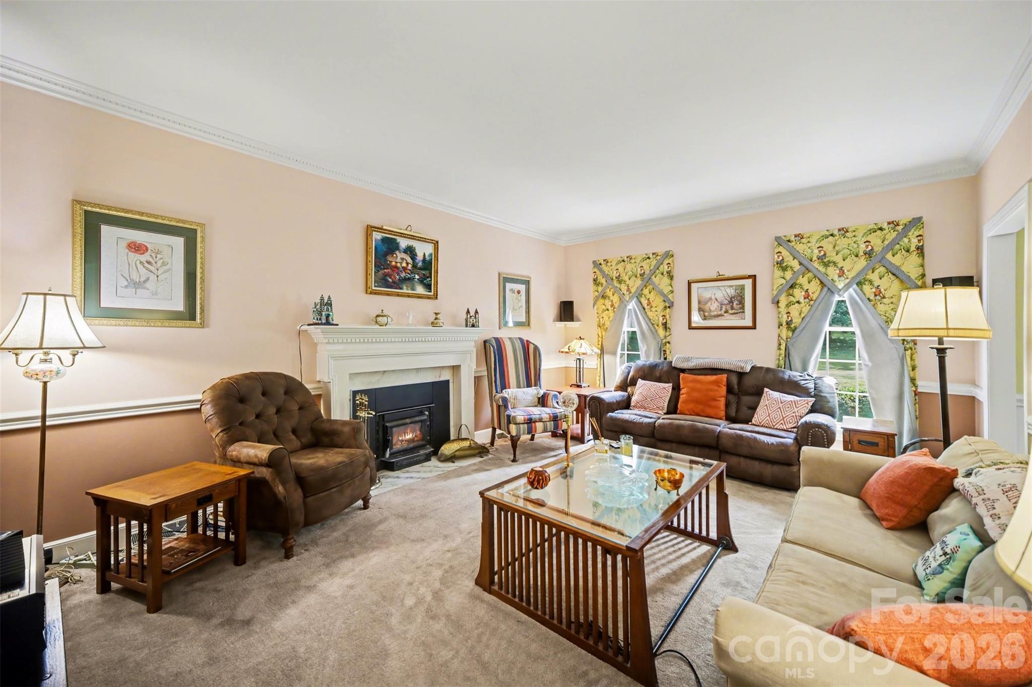814 S Main Street — Mount Holly