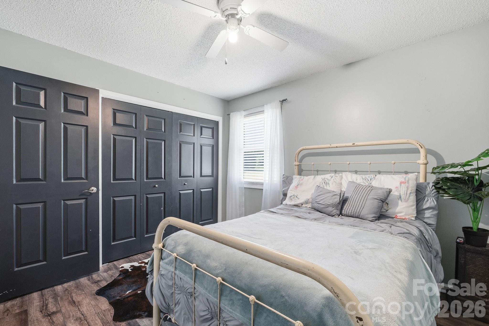 2050 16th Avenue Place SW — Hickory
