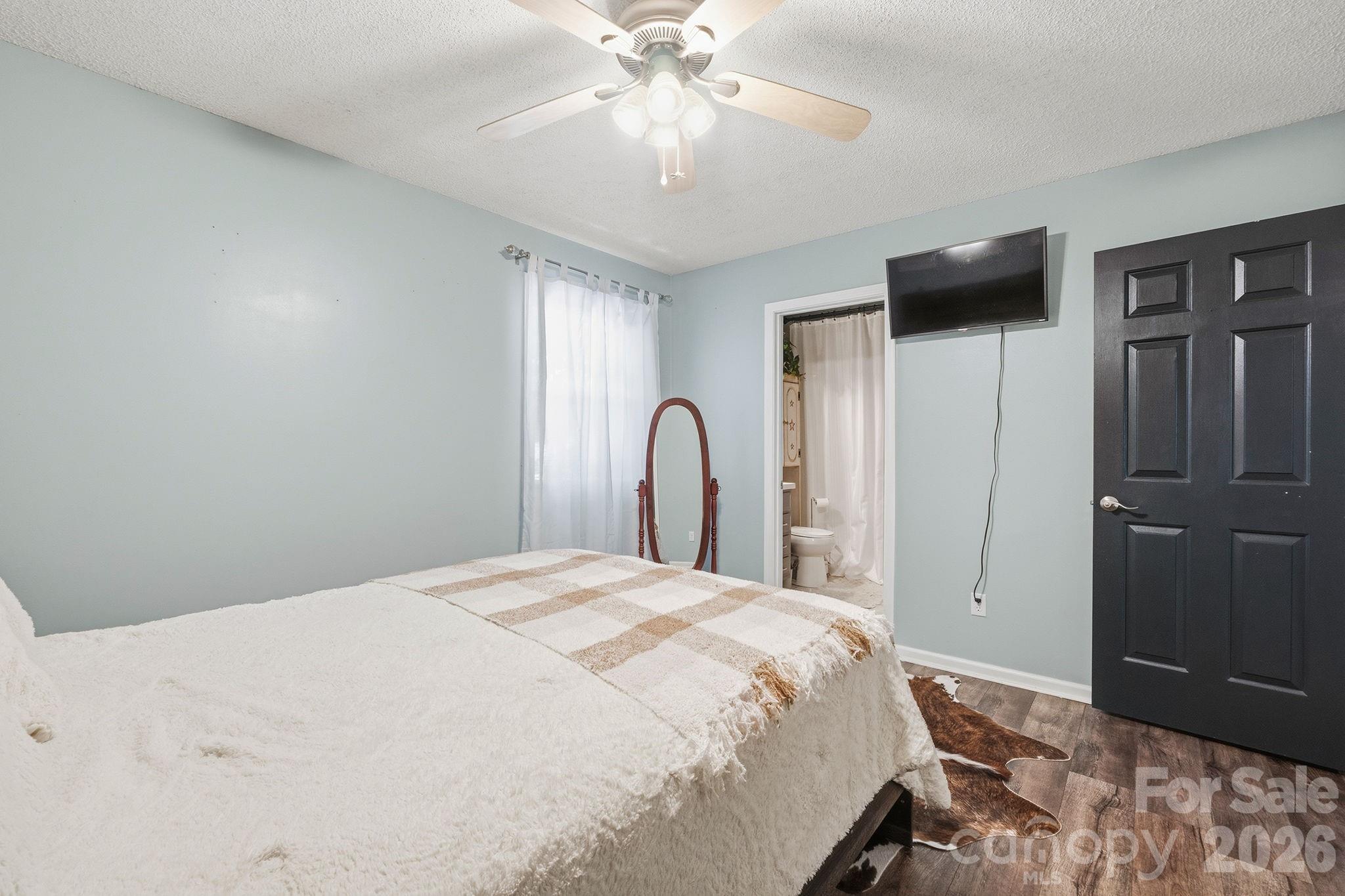 2050 16th Avenue Place SW — Hickory