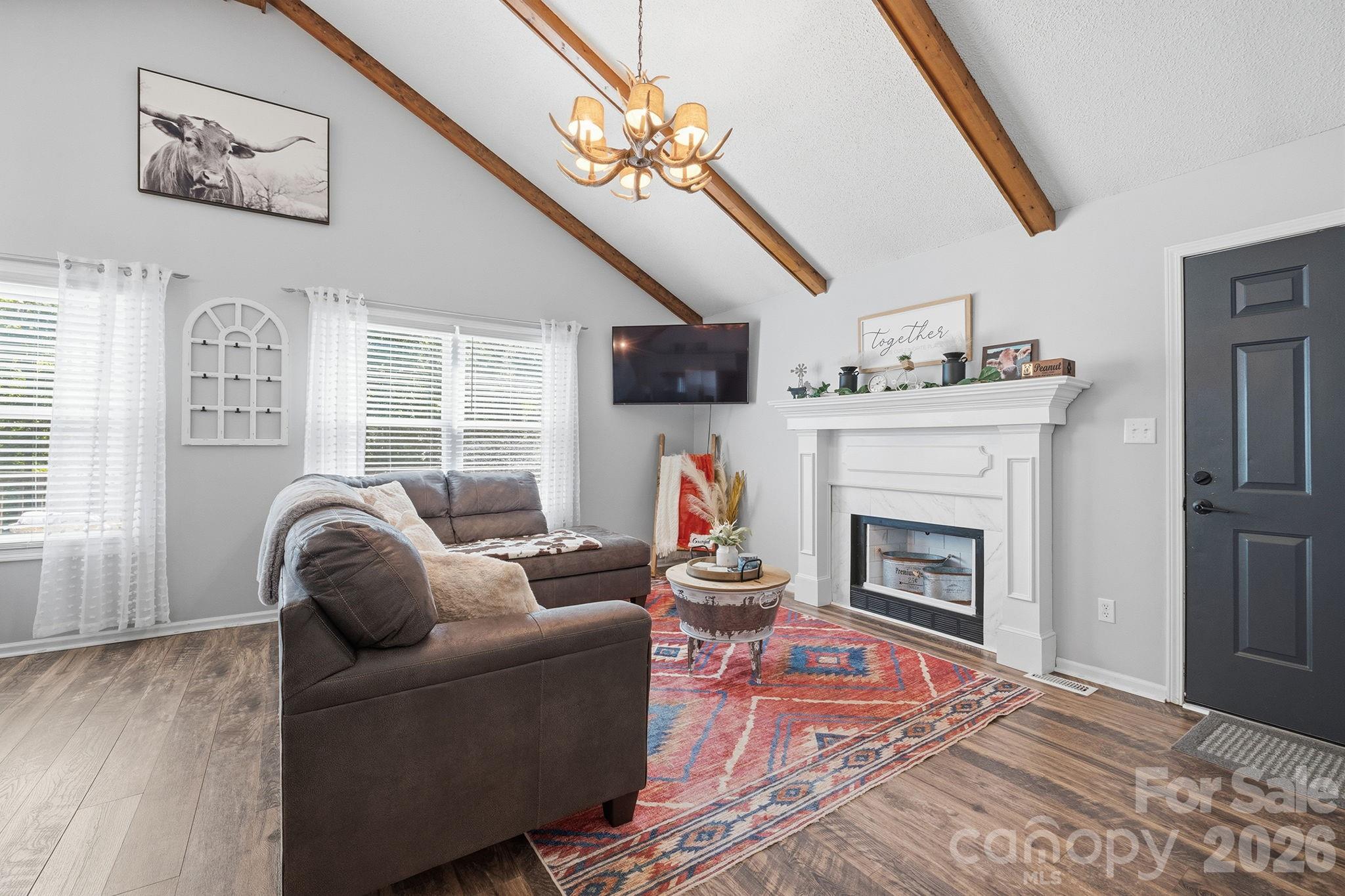 2050 16th Avenue Place SW — Hickory