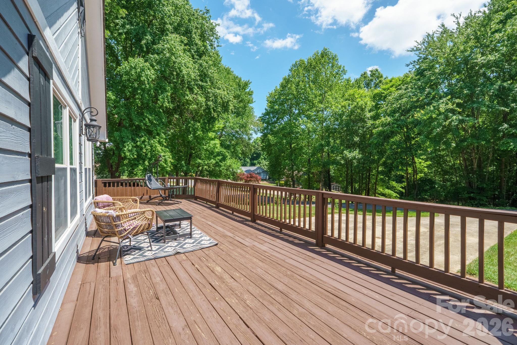 2050 16th Avenue Place SW — Hickory
