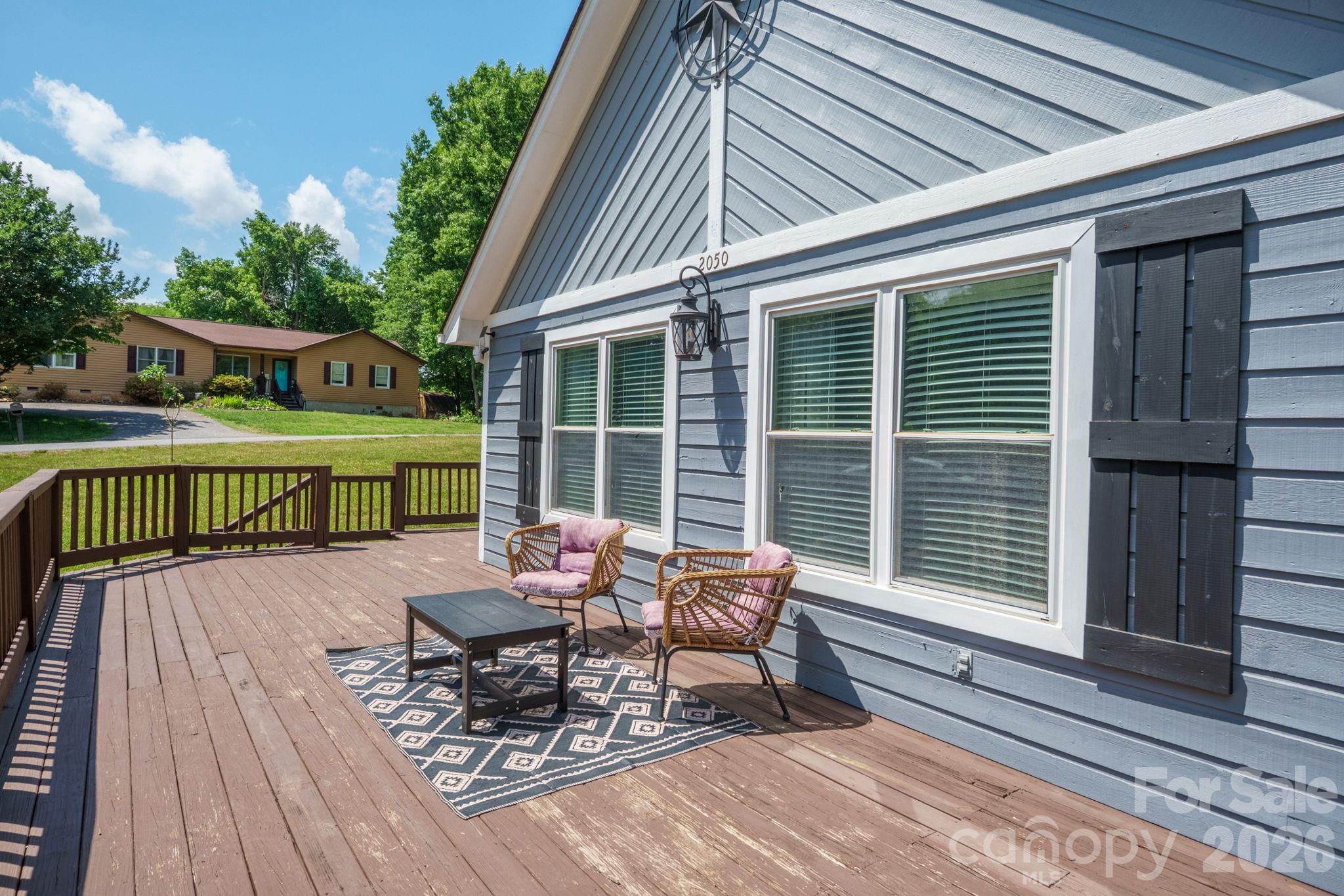 2050 16th Avenue Place SW — Hickory