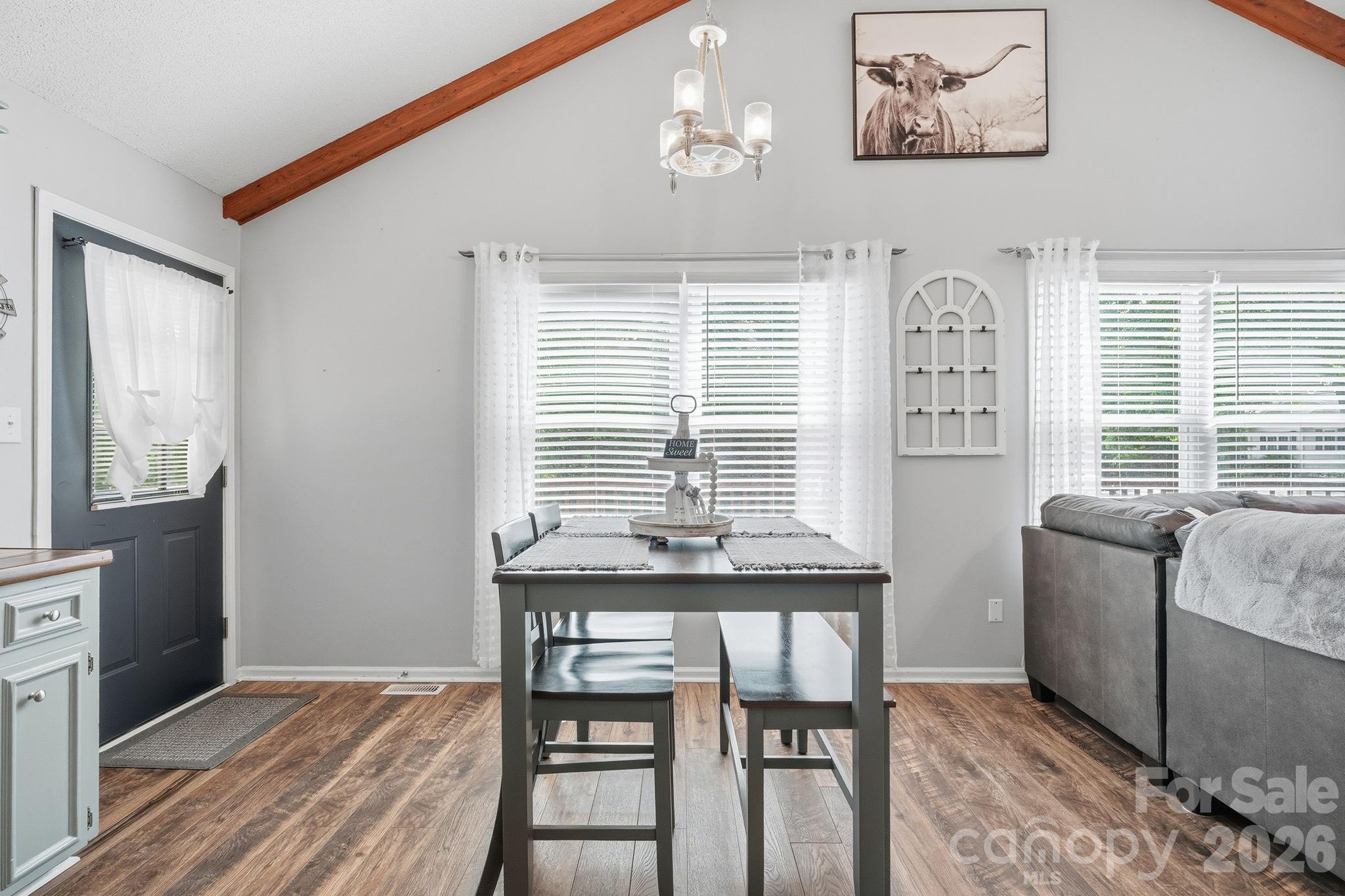 2050 16th Avenue Place SW — Hickory