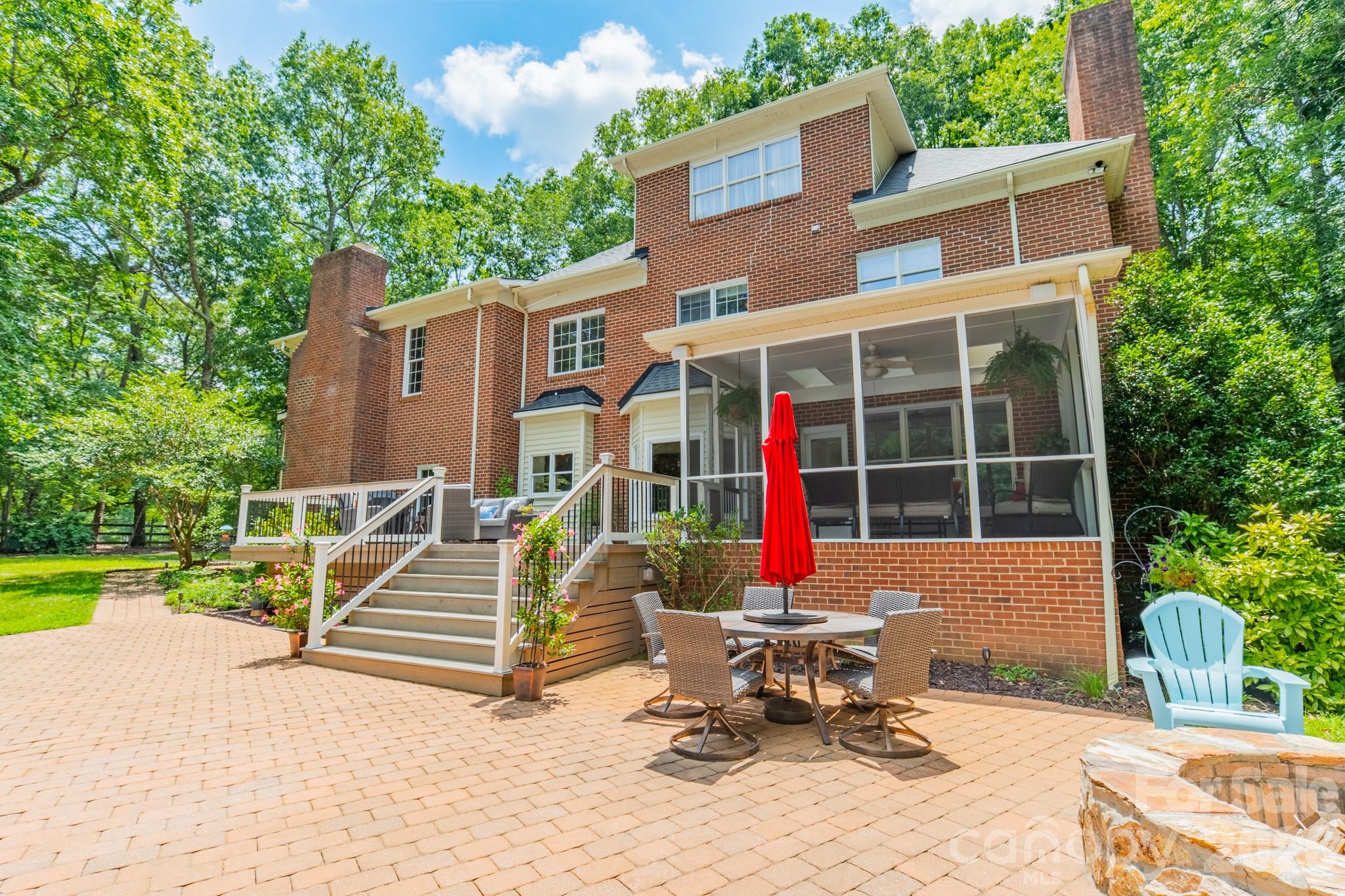 3307 Sandalwood Lane — Waxhaw