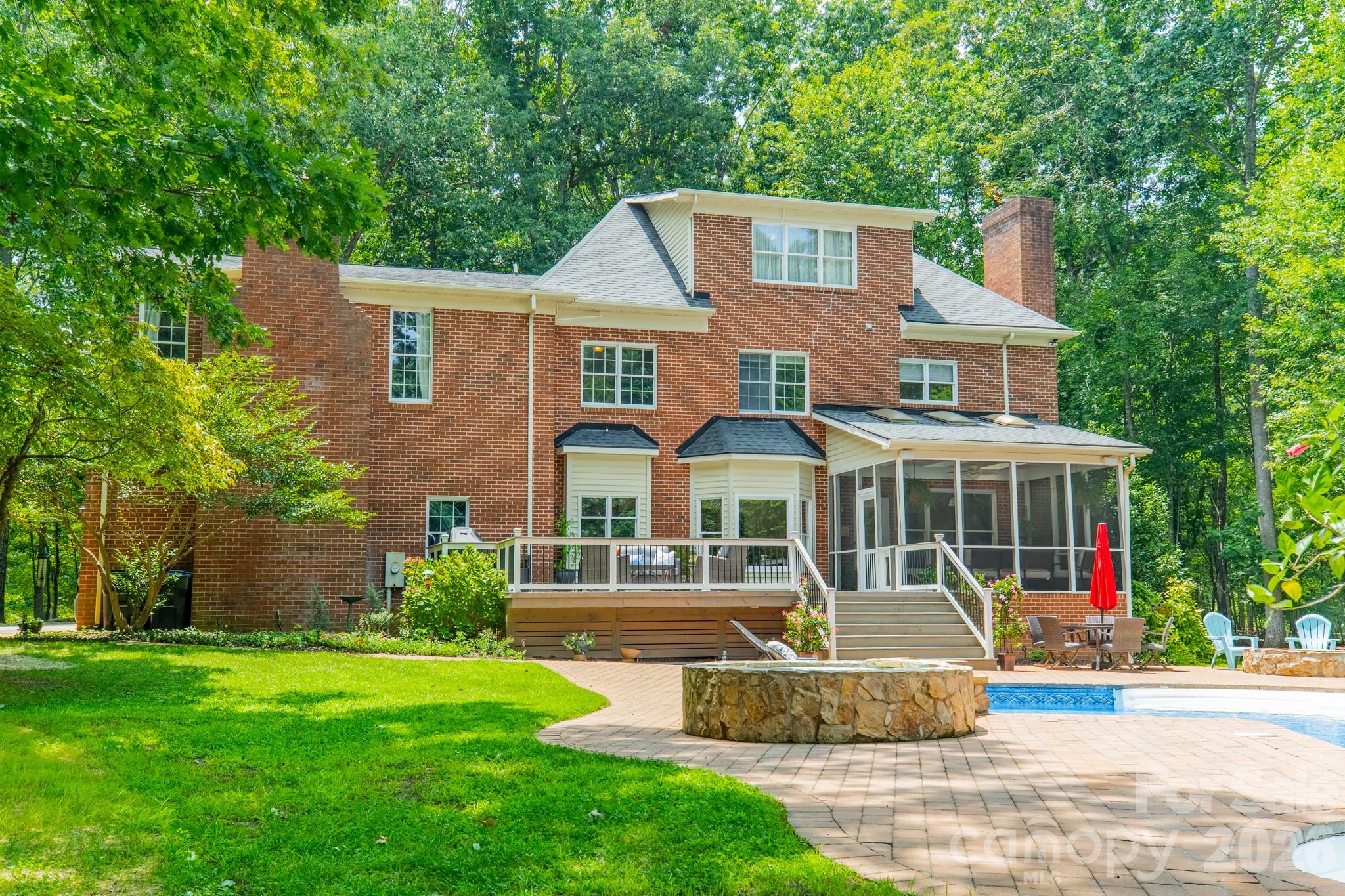 3307 Sandalwood Lane — Waxhaw