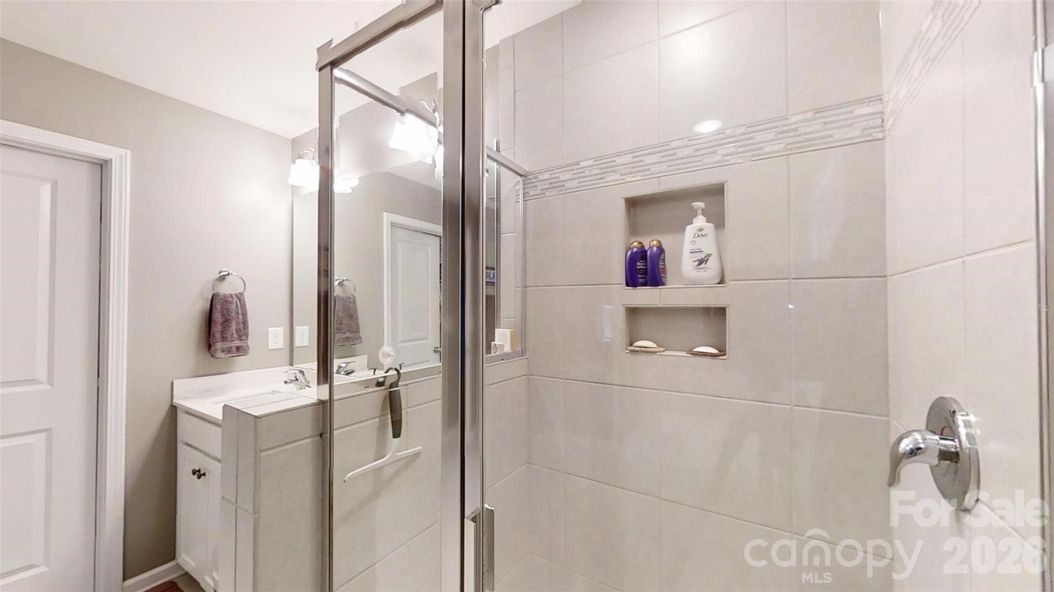 5339 Pembrey Drive — Denver