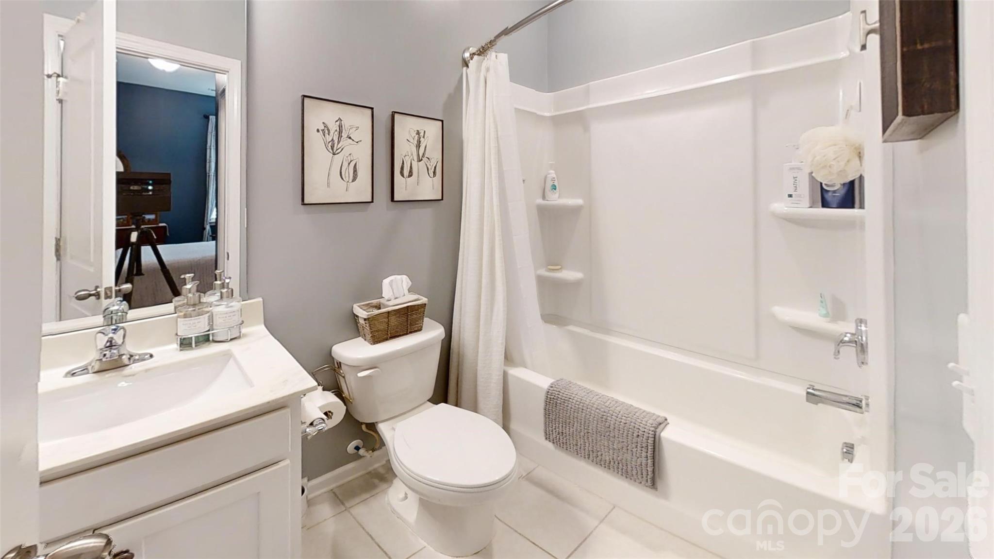 5339 Pembrey Drive — Denver
