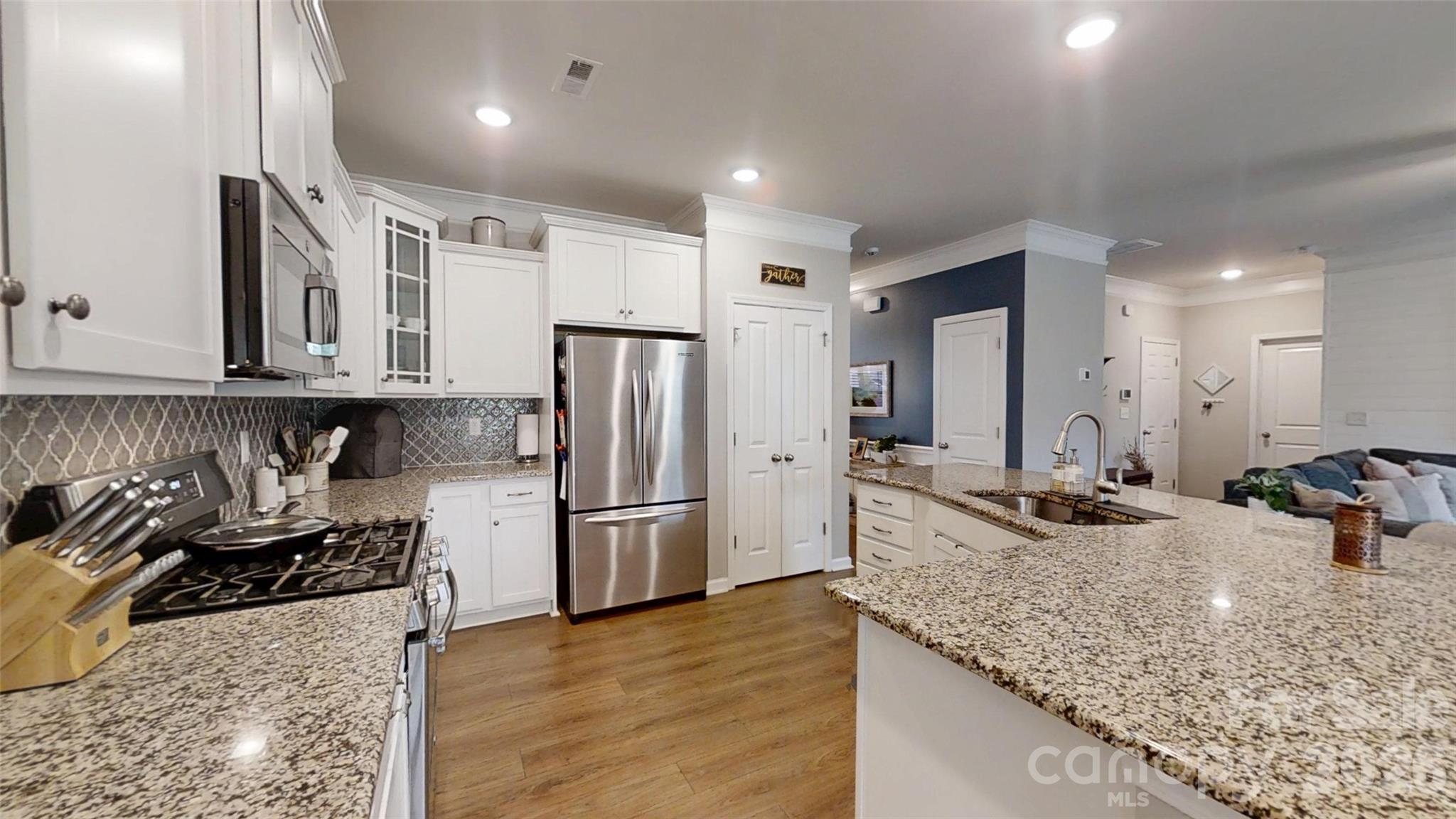 5339 Pembrey Drive — Denver