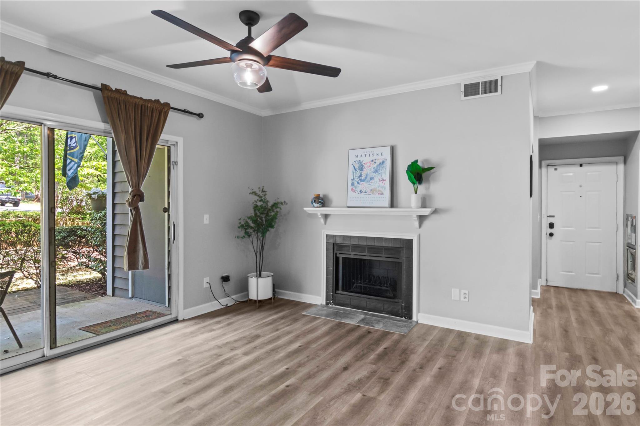 376 Meadows Circle — Winston Salem