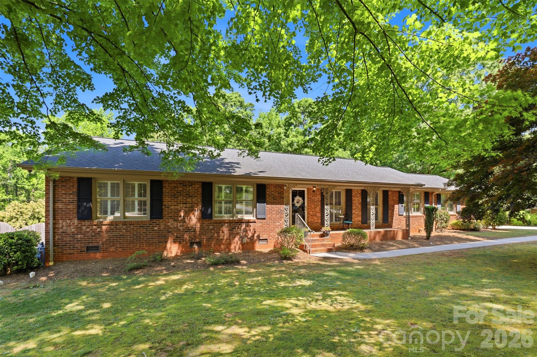 119 Essaw Road — Waxhaw