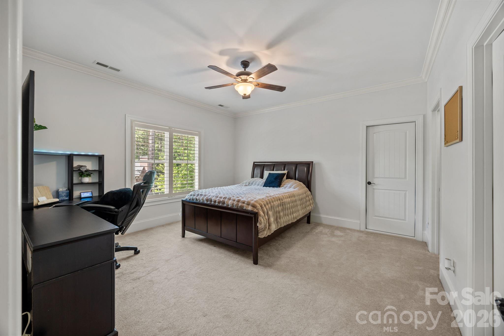 320 Barber Loop — Mooresville