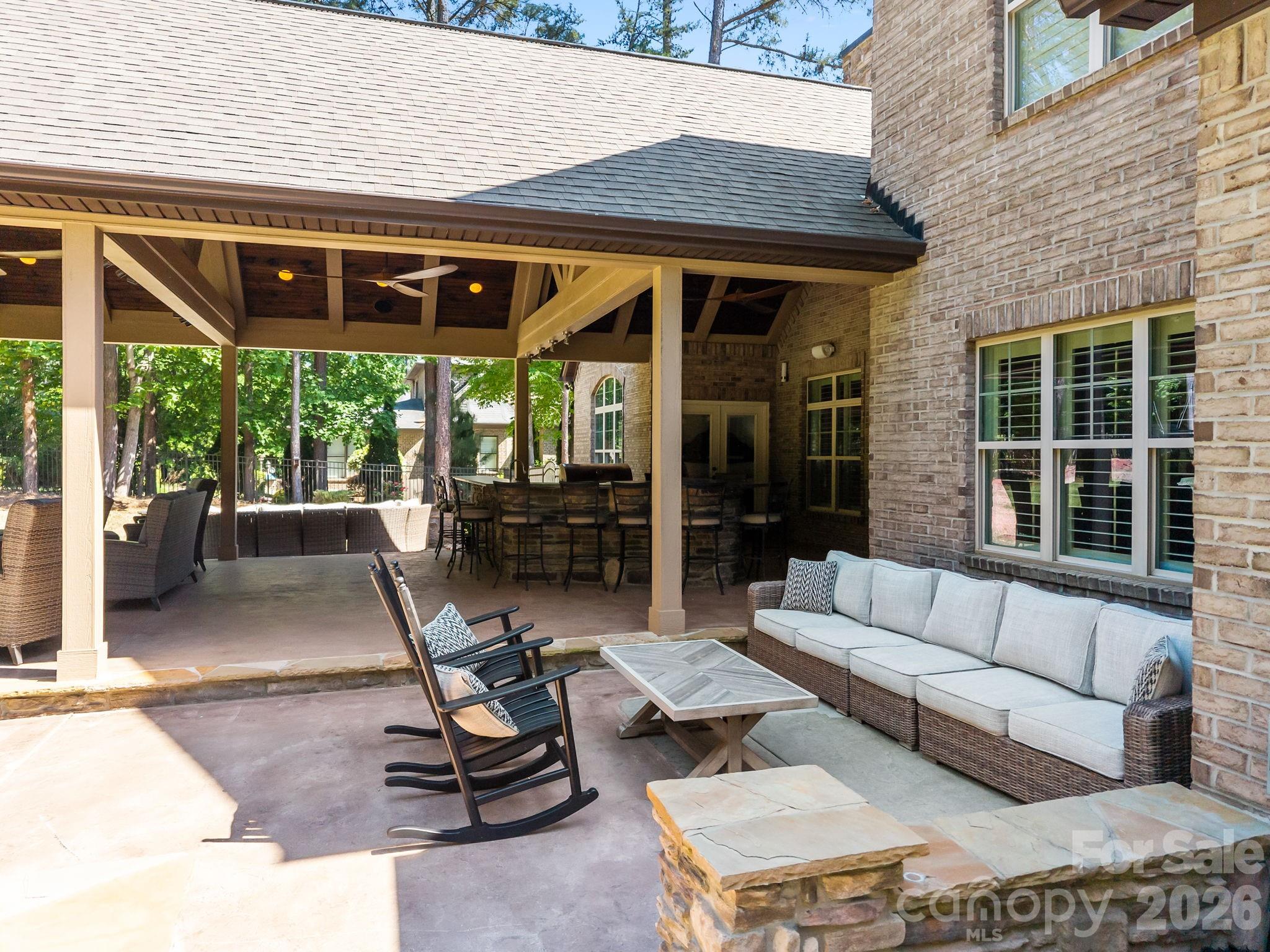 320 Barber Loop — Mooresville