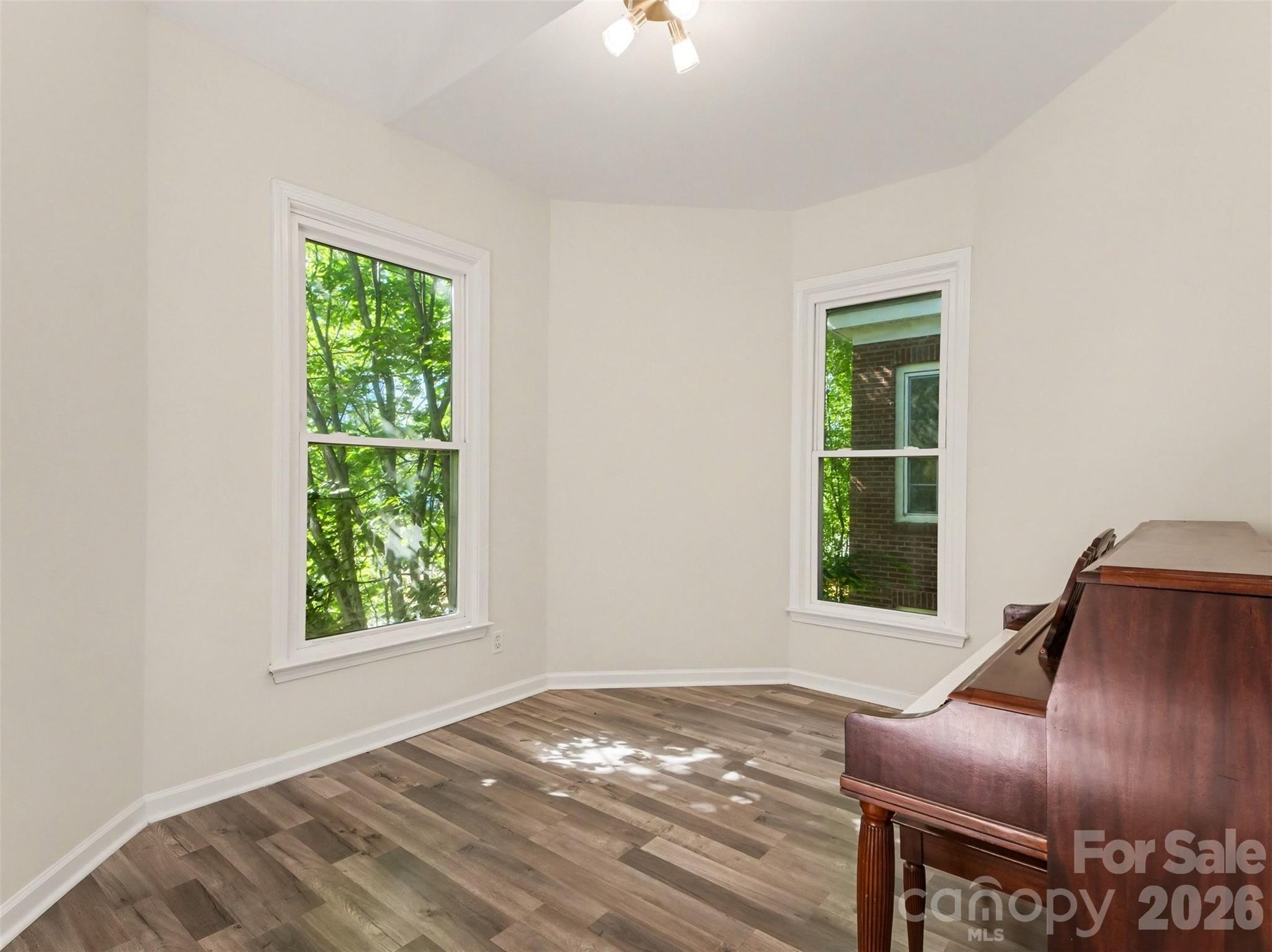 306 S Cedar Street #10 — Charlotte