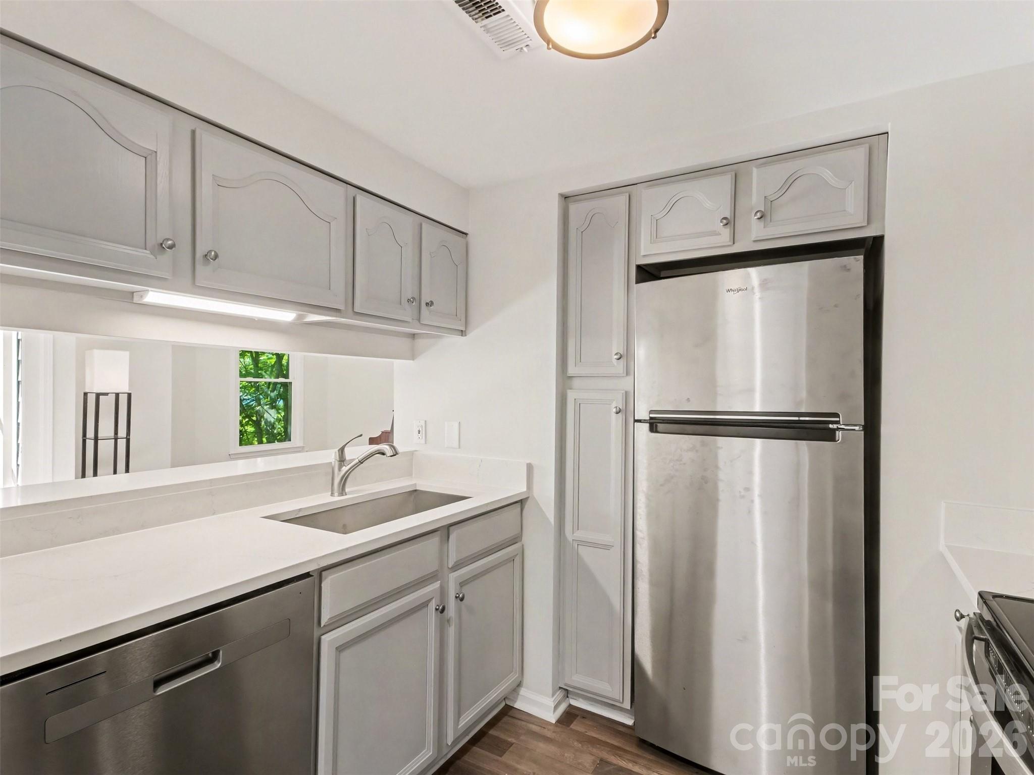 306 S Cedar Street #10 — Charlotte