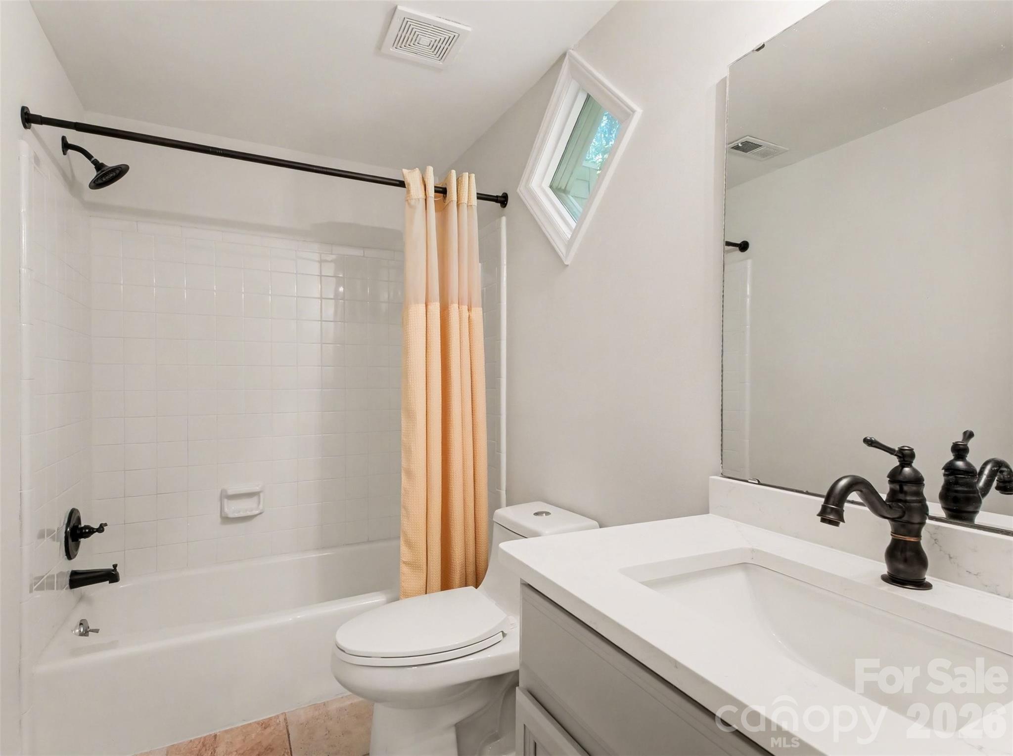 306 S Cedar Street #10 — Charlotte