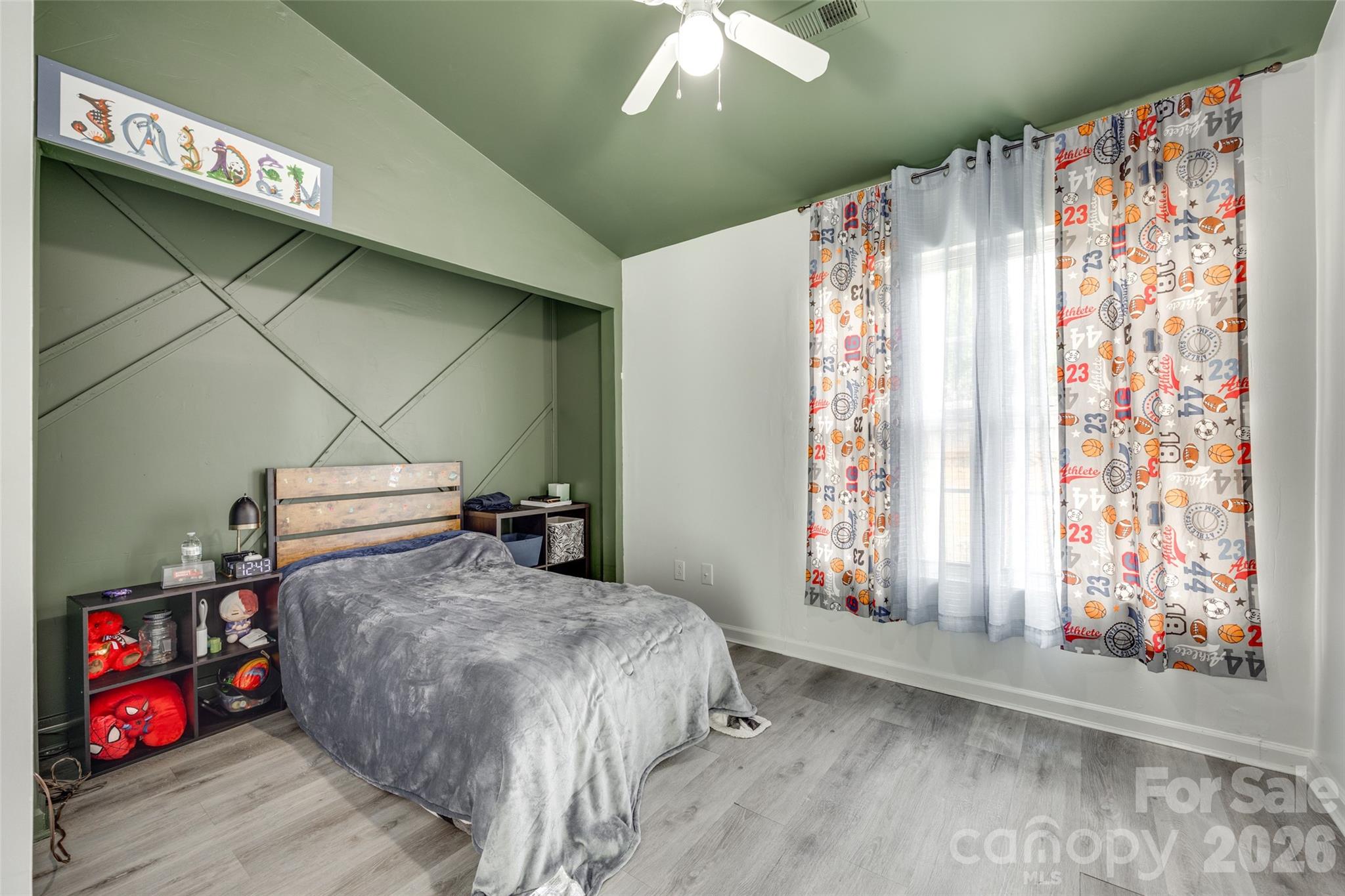 7442 Crestside Lane — Charlotte