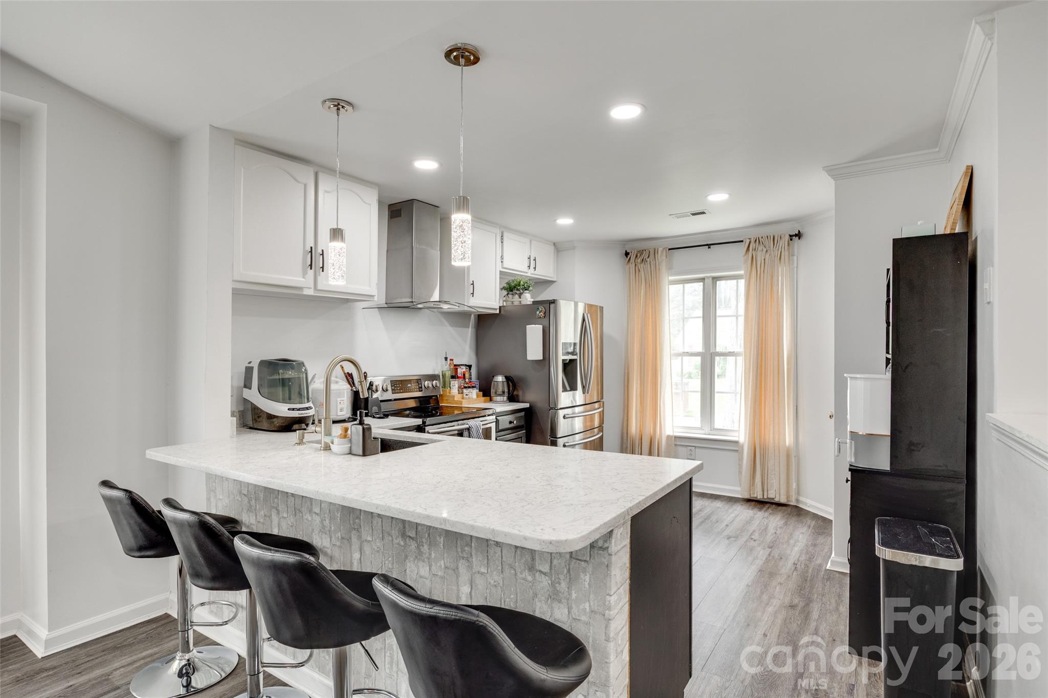 7442 Crestside Lane — Charlotte