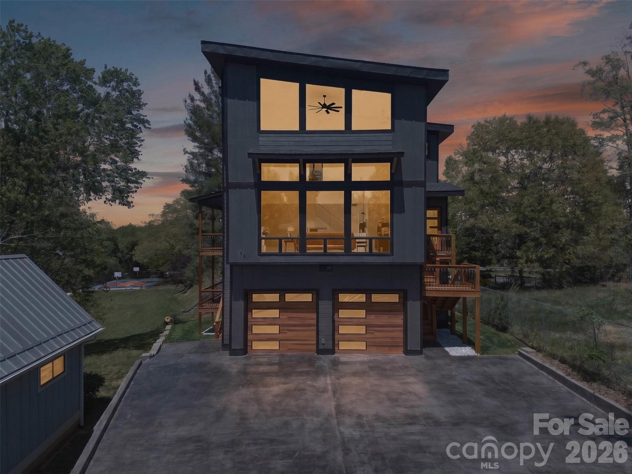 98 Downing Street — Asheville