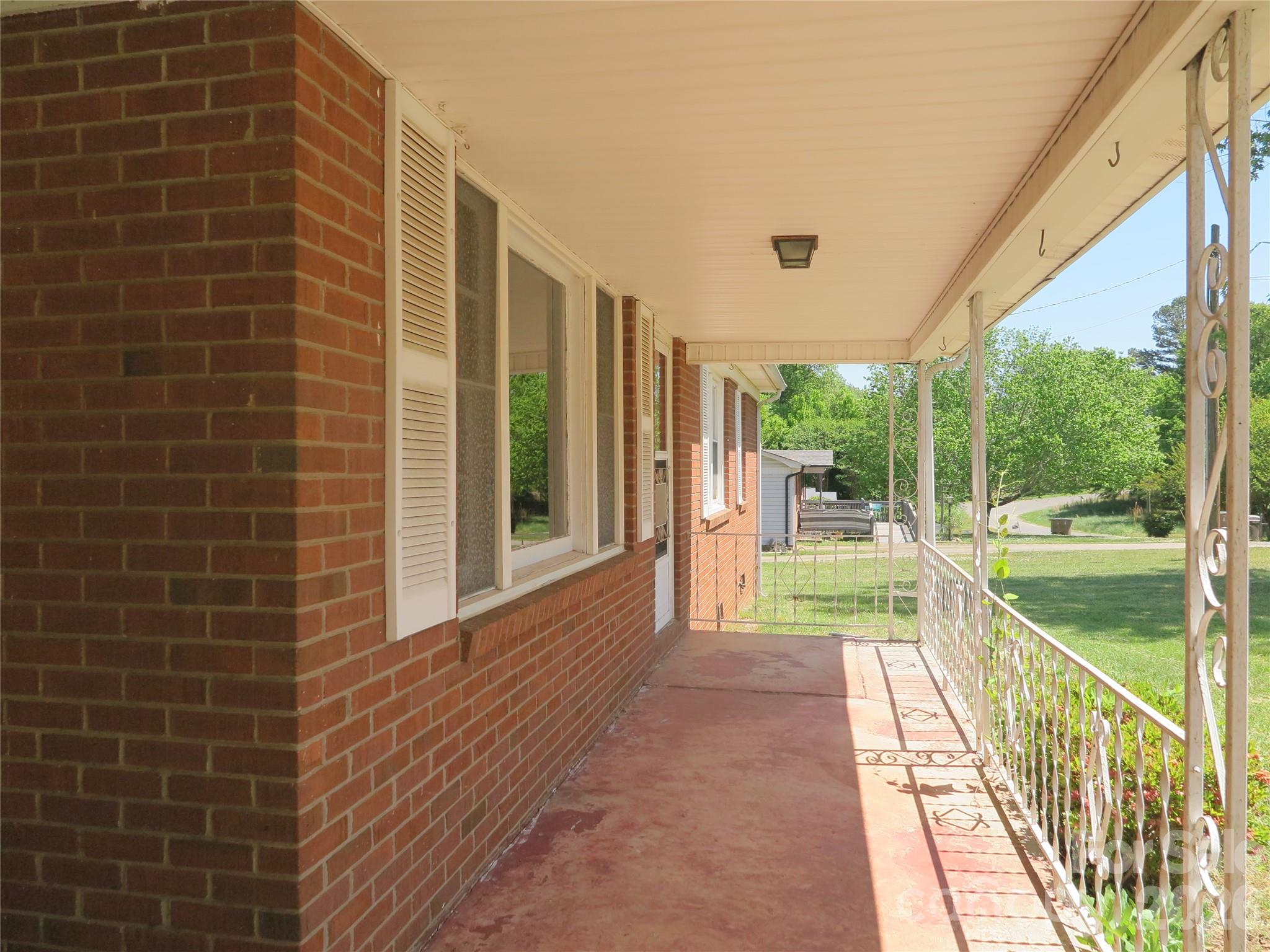 2406 Easton Drive — Shelby