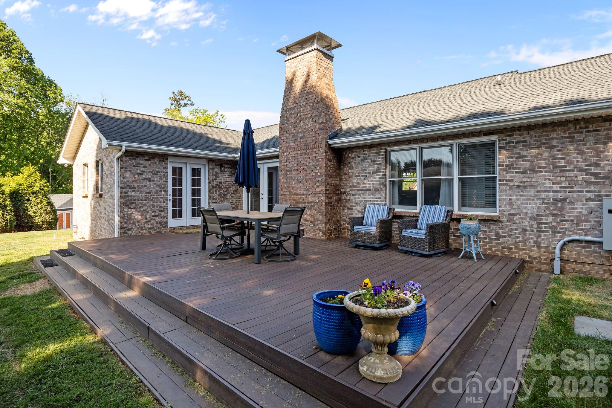 3030 Lydia Lane — Newton
