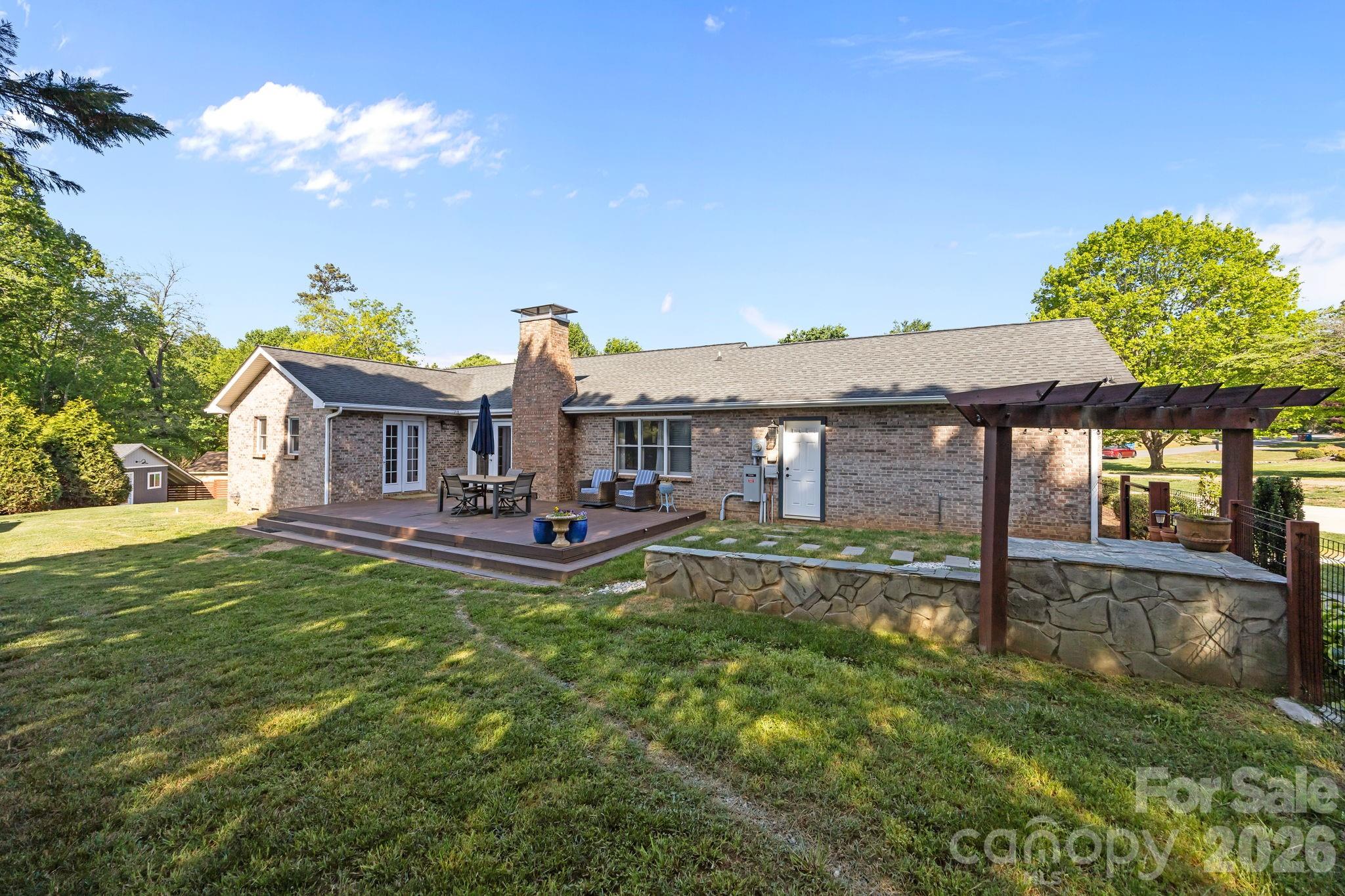 3030 Lydia Lane — Newton