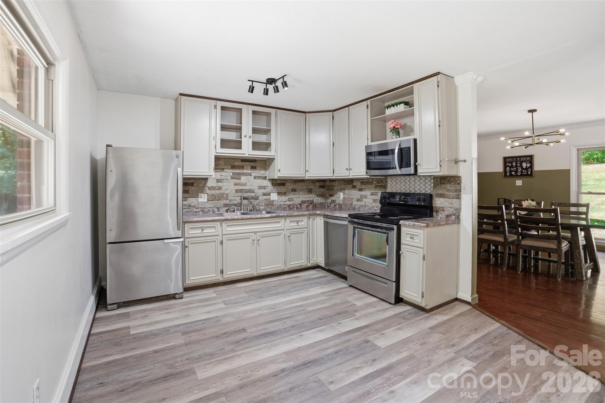125 Mimosa Road — Statesville