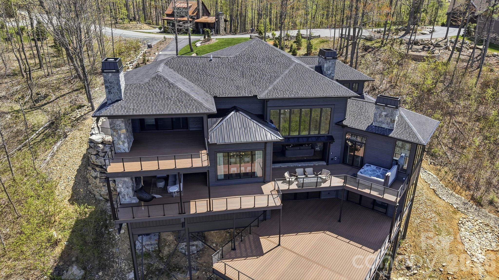 270 Osprey Drive — Banner Elk