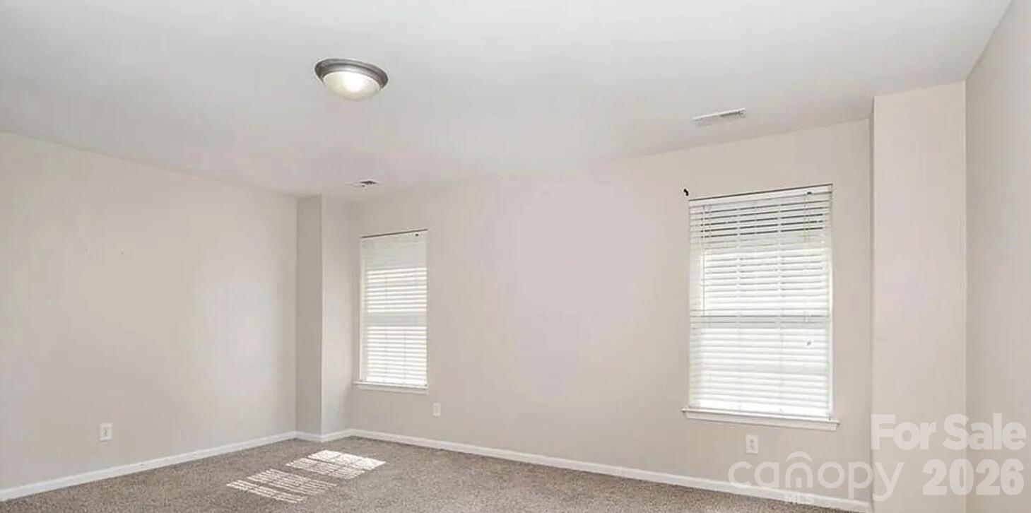 1212 Oakdale Commons Court — Charlotte