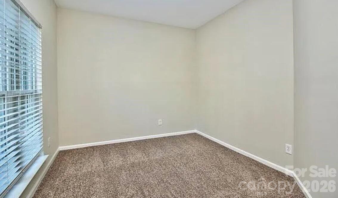 1212 Oakdale Commons Court — Charlotte