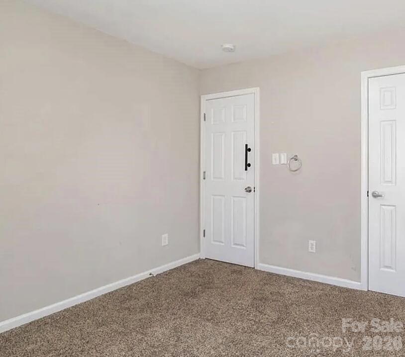 1212 Oakdale Commons Court — Charlotte