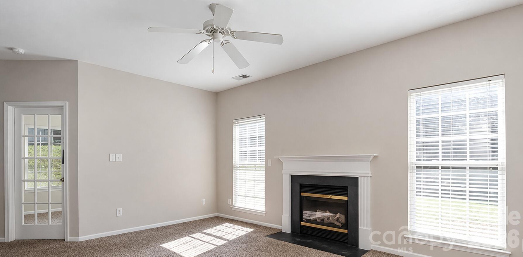 1212 Oakdale Commons Court — Charlotte