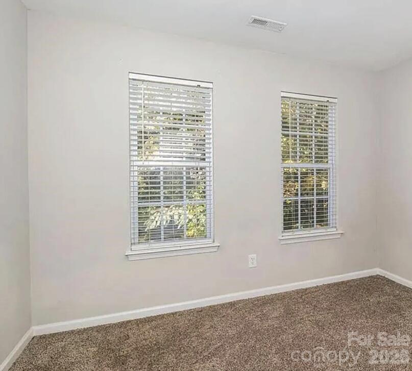 1212 Oakdale Commons Court — Charlotte