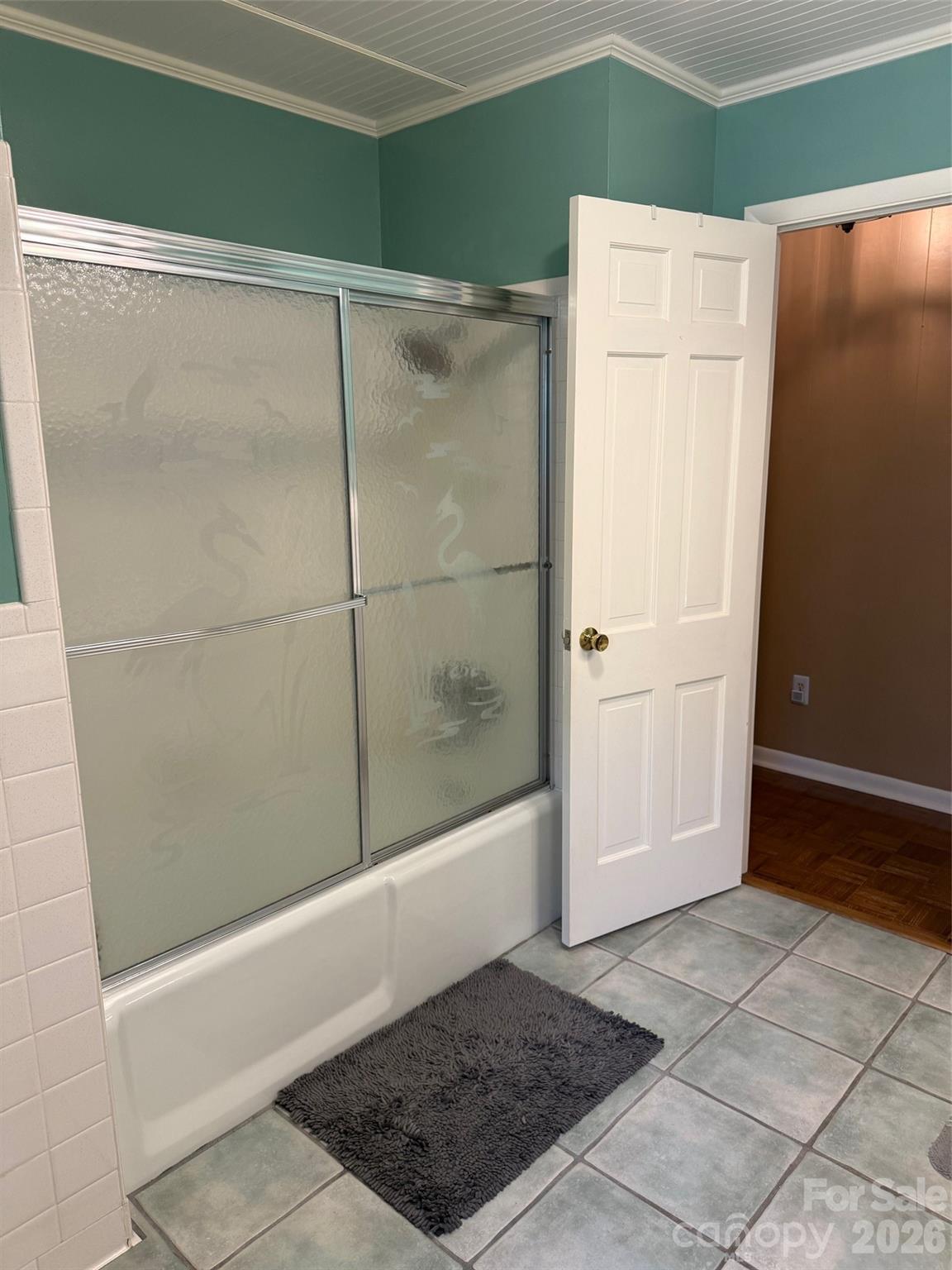 1126 Cannon Drive — Lenoir