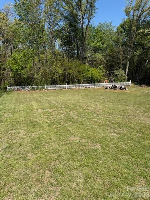 1126 Cannon Drive — Lenoir
