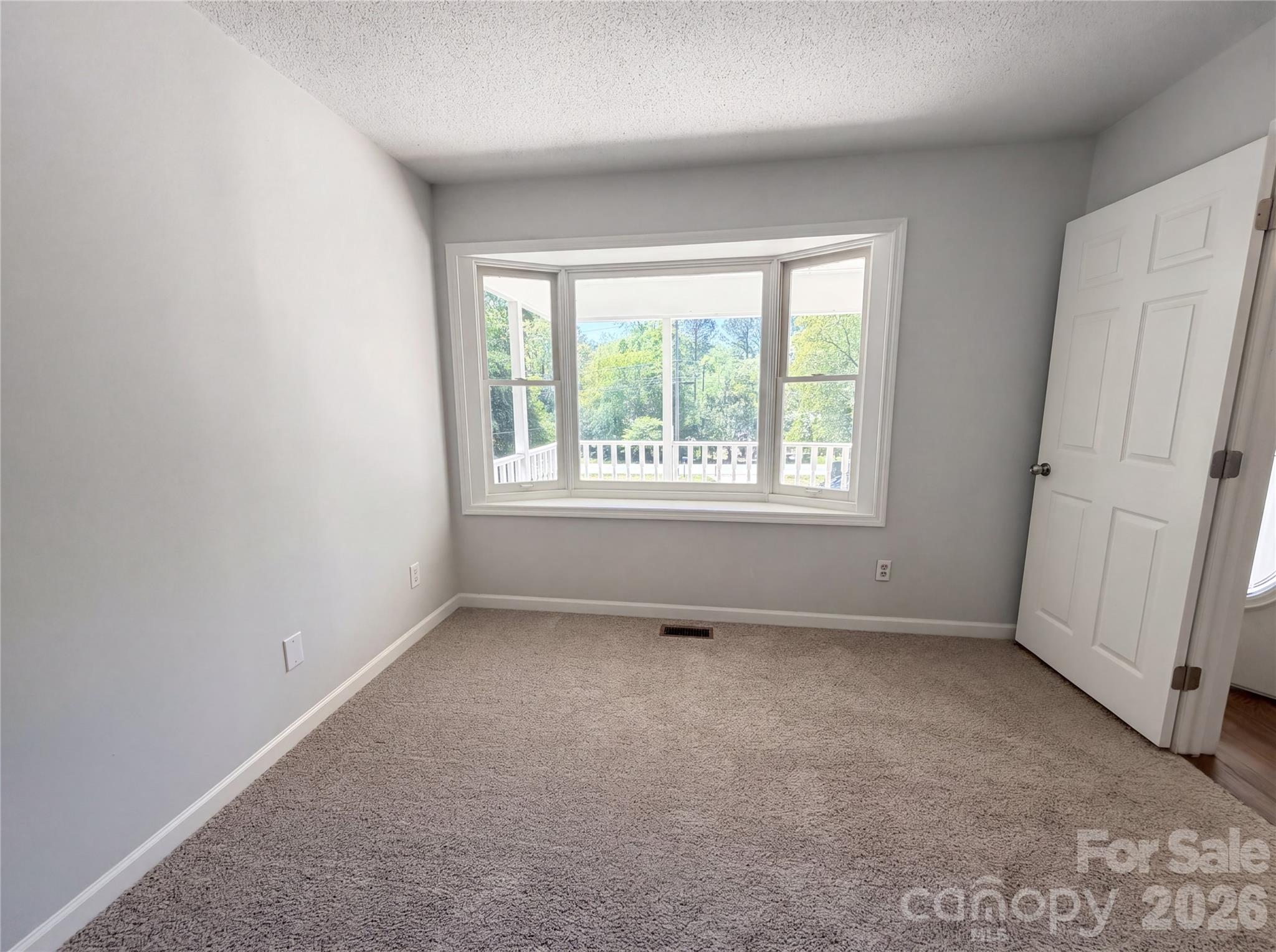 411 Ewing Drive — Belmont