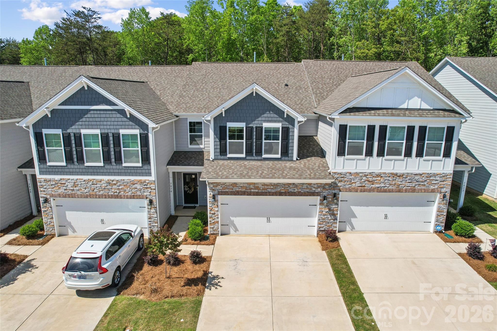 7870 Iron Road — Sherrills Ford