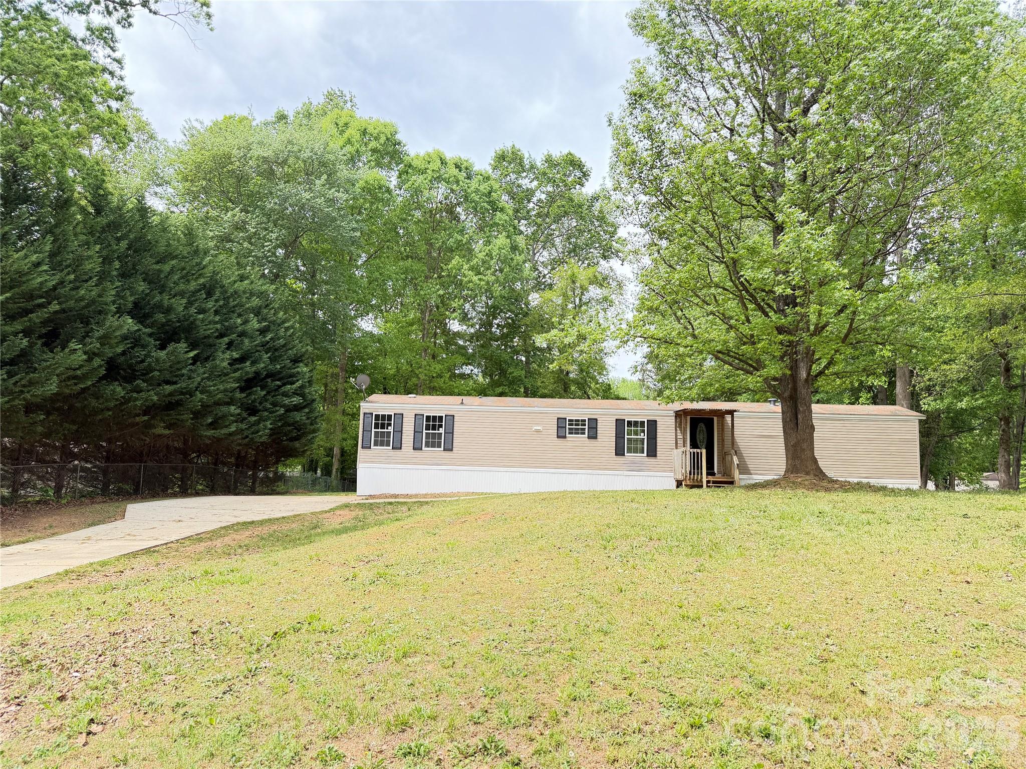 110 Tulip Tree Court — Statesville