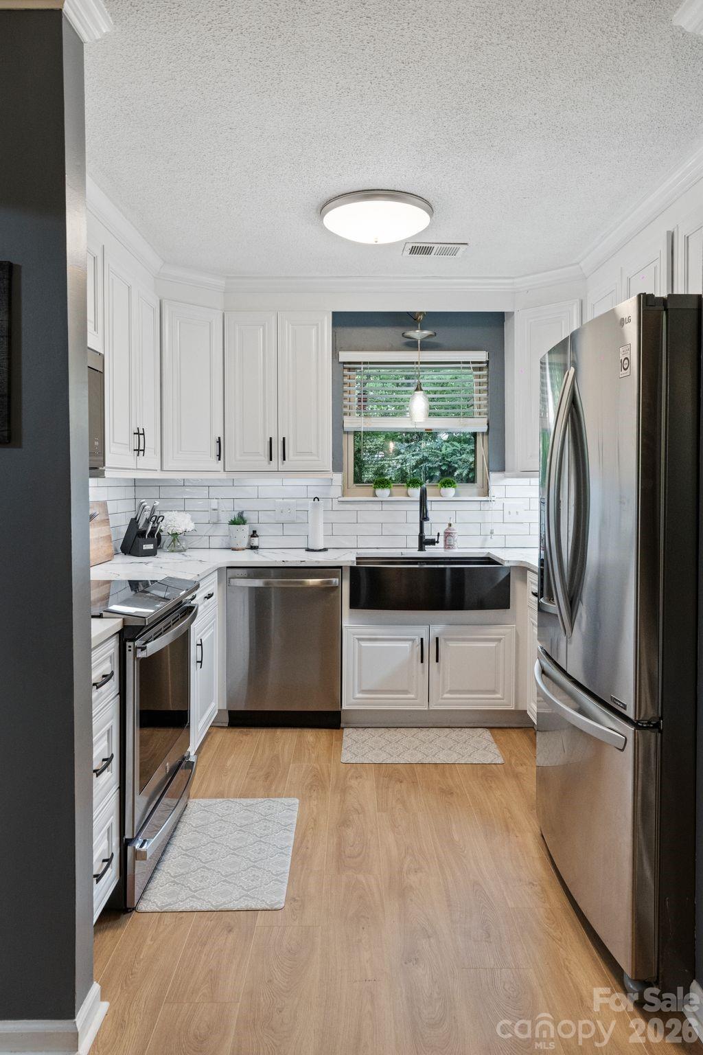 6129 Old Meadow Road — Mint Hill