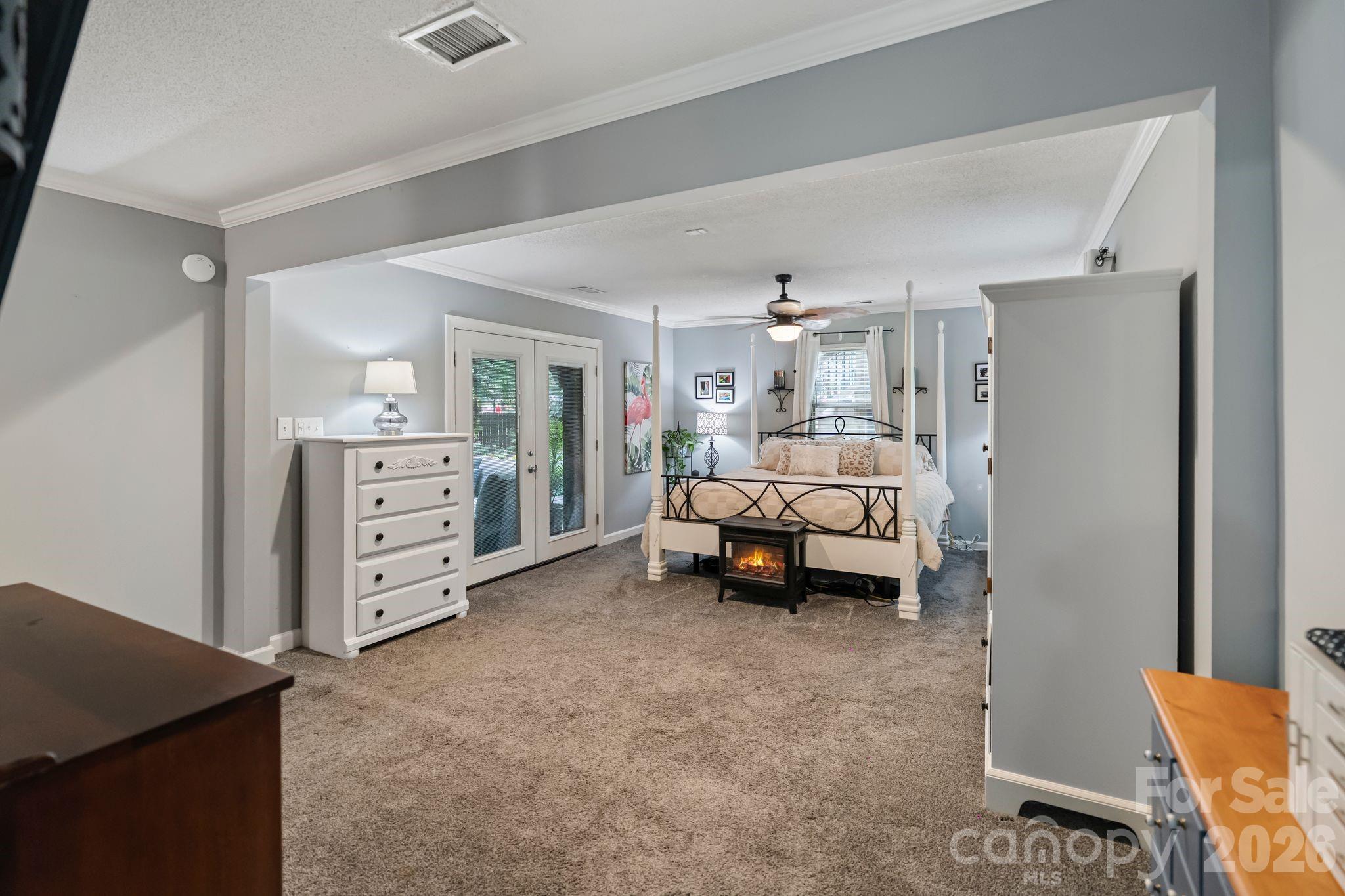 6129 Old Meadow Road — Mint Hill