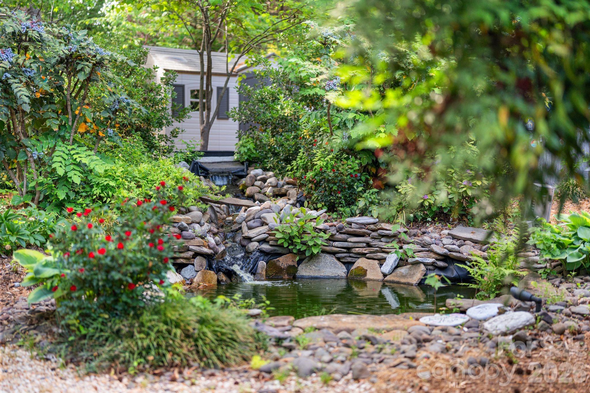 6129 Old Meadow Road — Mint Hill