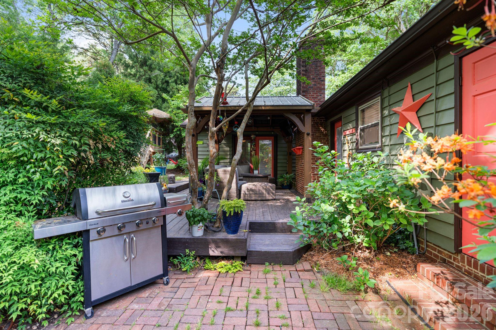 6129 Old Meadow Road — Mint Hill