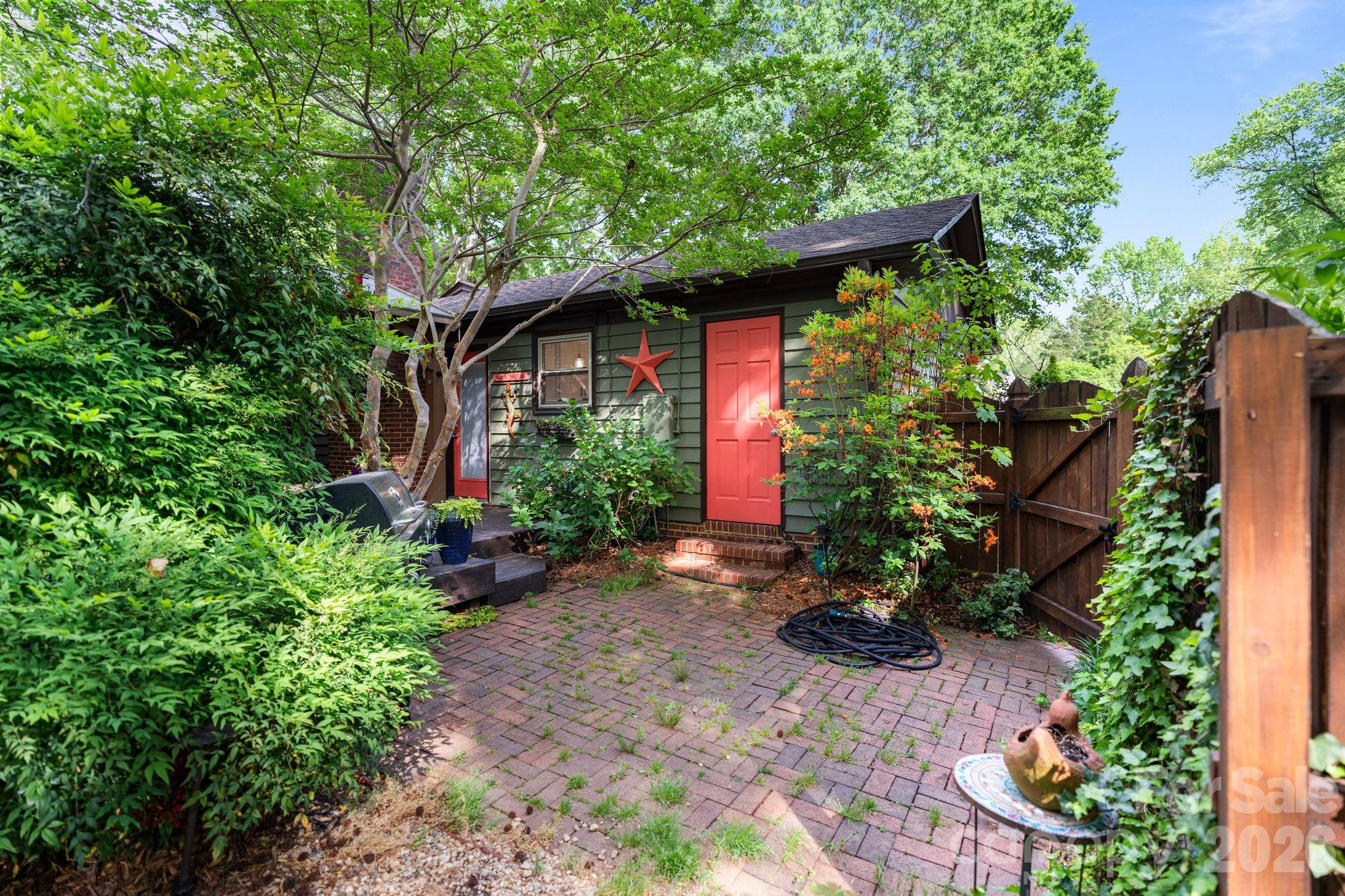 6129 Old Meadow Road — Mint Hill