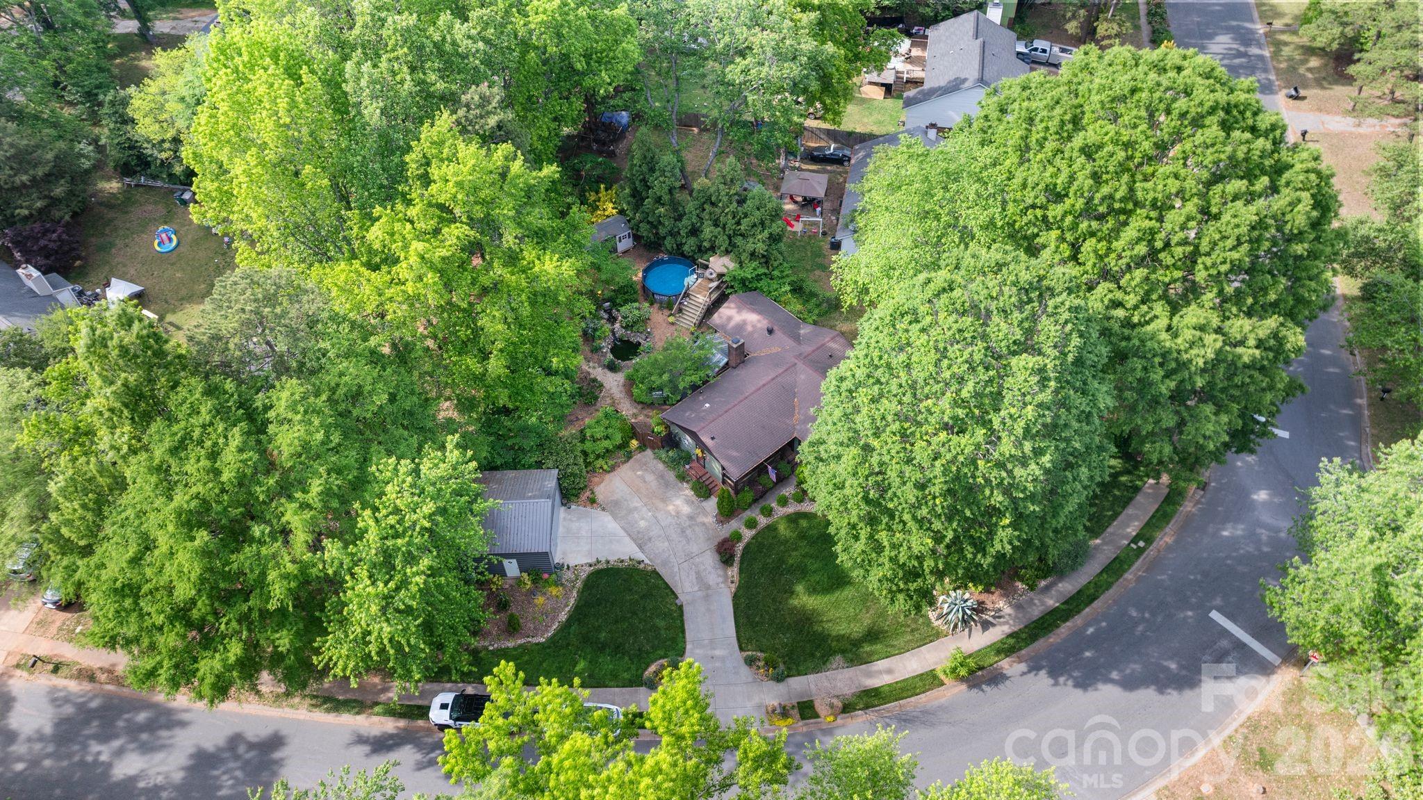 6129 Old Meadow Road — Mint Hill