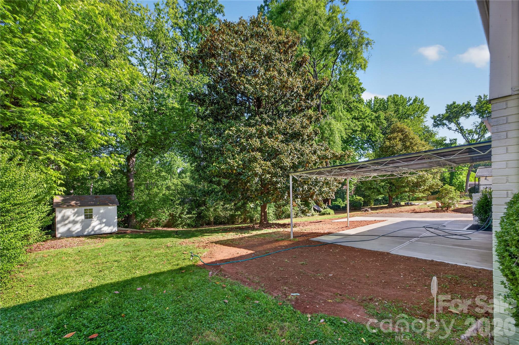 5938 Sharon Road — Charlotte