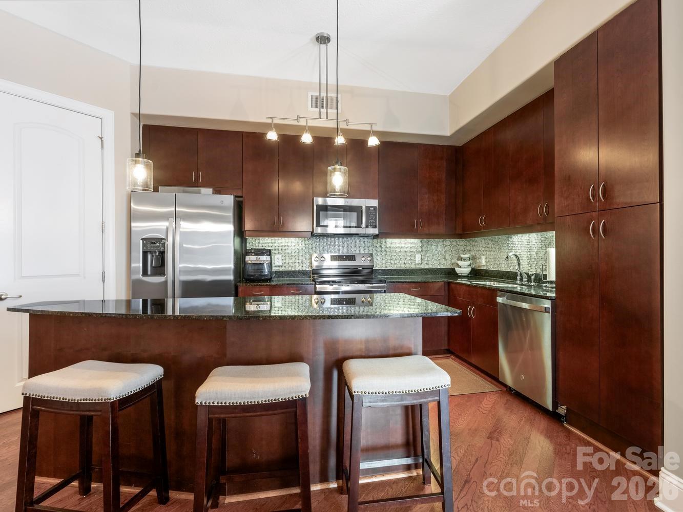 4620 Piedmont Row Drive #406 — Charlotte