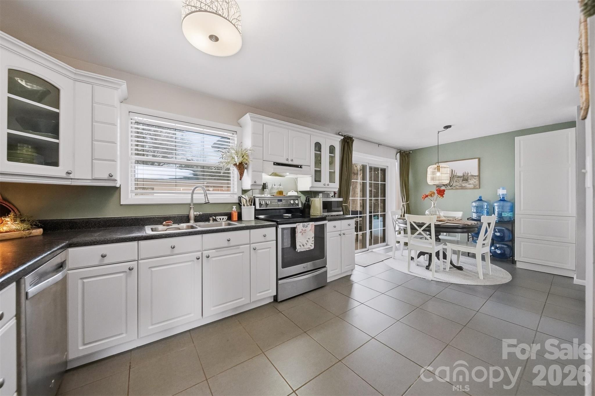 904 15th Street NW — Conover