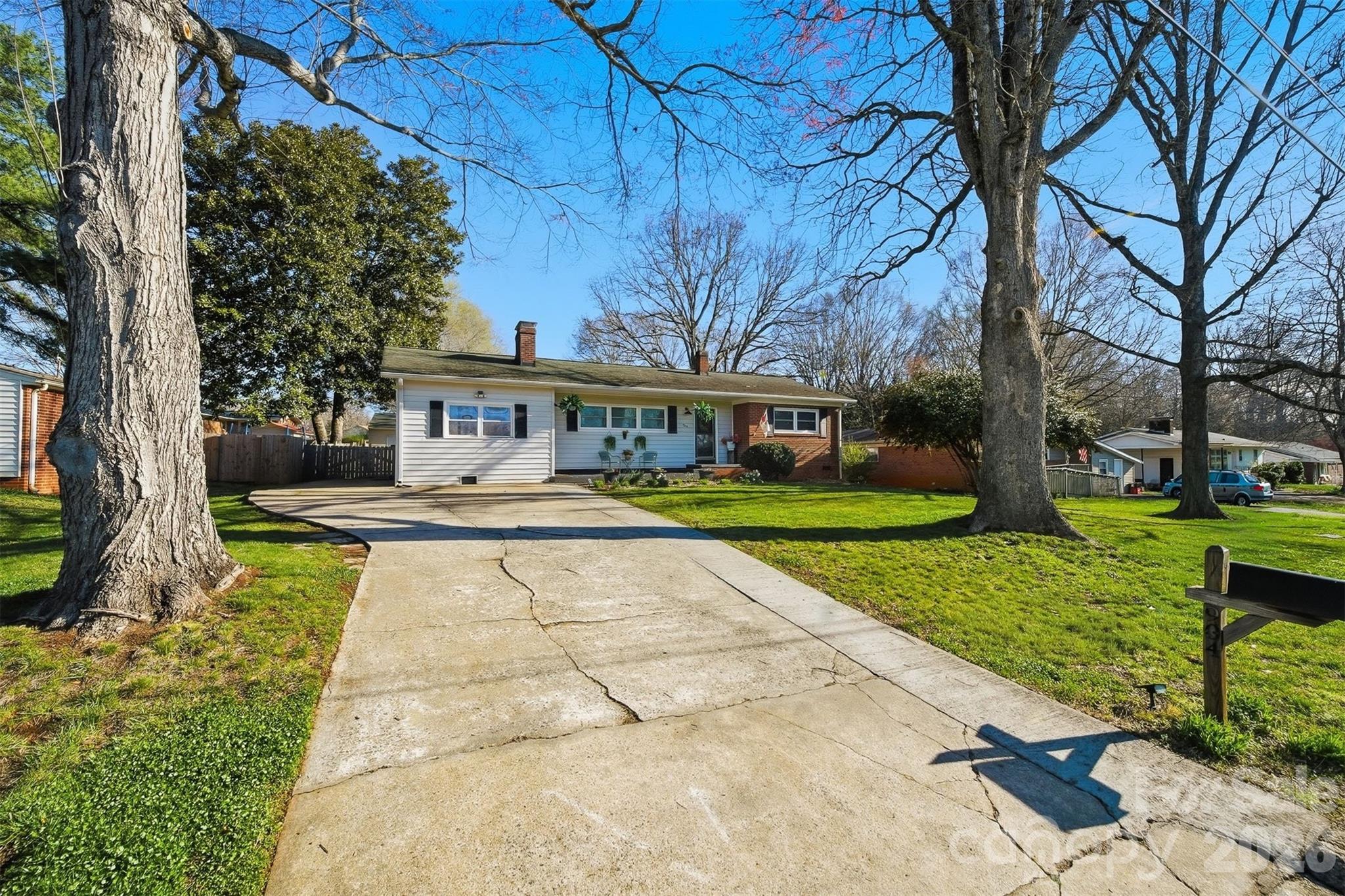 904 15th Street NW — Conover
