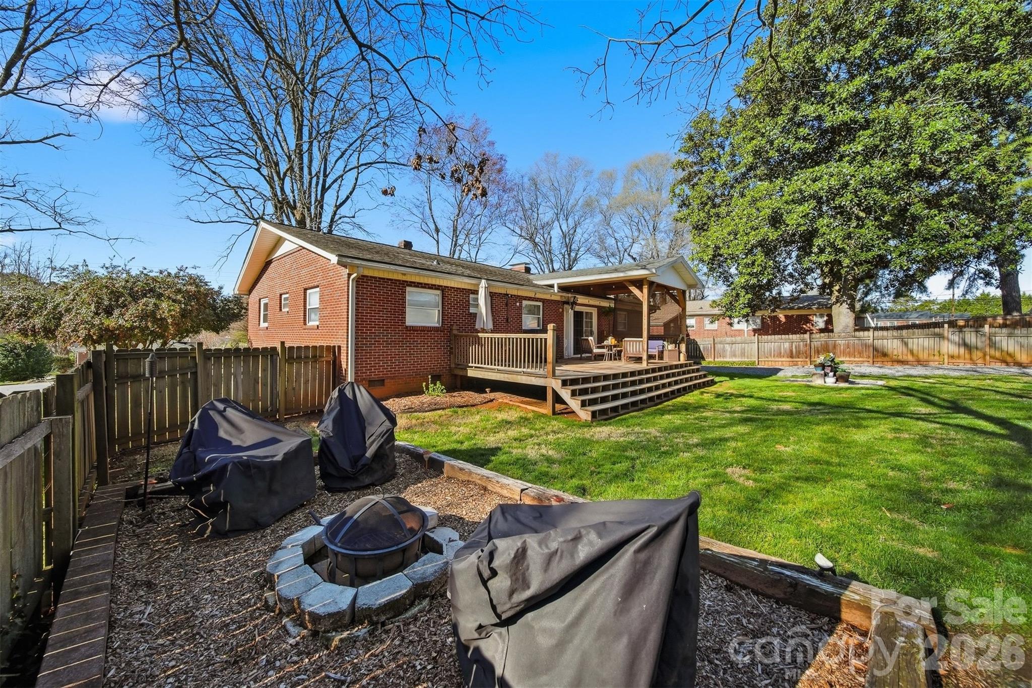 904 15th Street NW — Conover